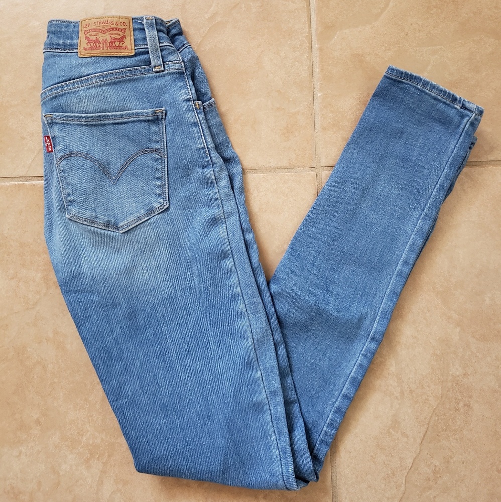 Levi's High Rise Skinny Jeans